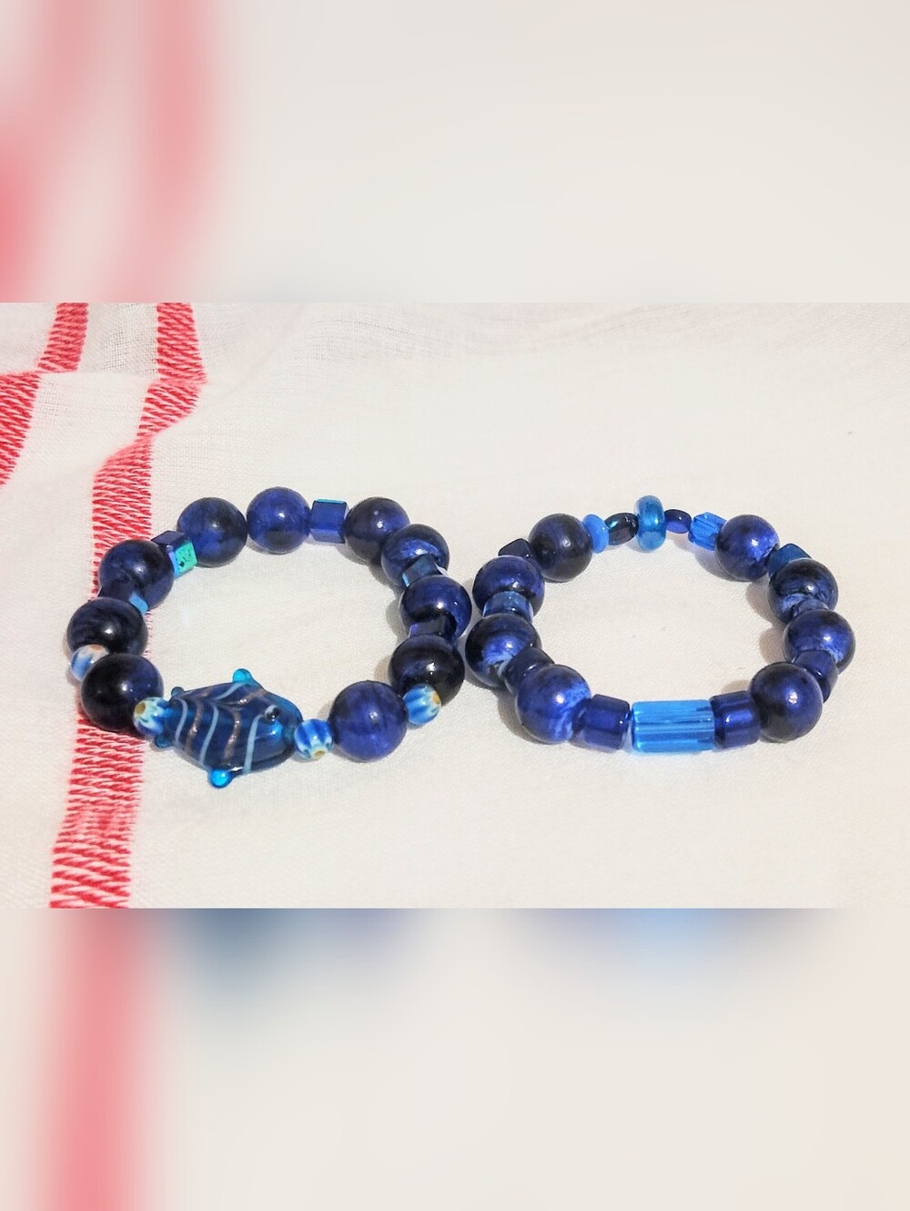 Handmade Bracelet One Of A Kind. Dark Blue Glass Fish Bracelet Size 7'' Lot Of 2